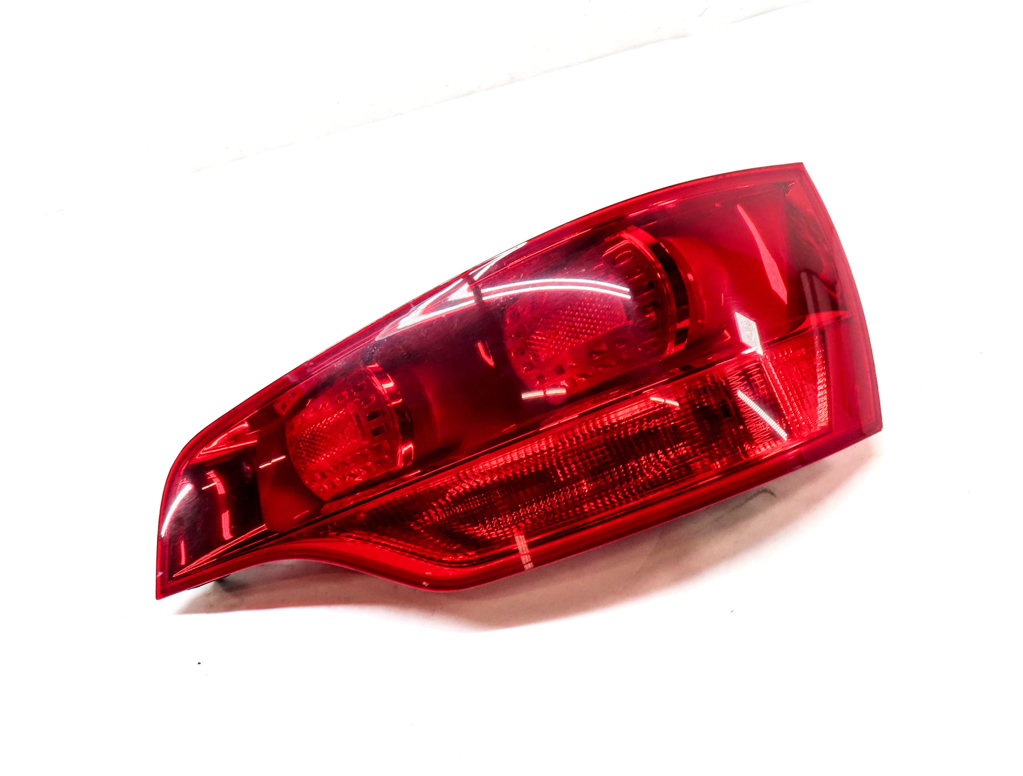 2007-2009 AUDI Q7 (4L) RIGHT PASSENGER REAR TAILLIGHT BRAKE LIGHT LAMP — exact item pictured
